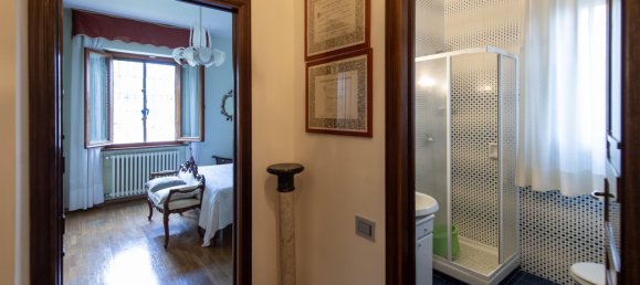 Apartamento de 4 dormitorios en Siena, Italy No. 264824 16