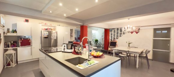 5-Zimmer Doppelhaus in Pistoia, Italy, Nr. 217379 10