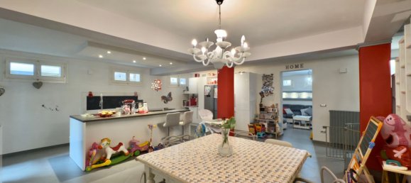 5-Zimmer Doppelhaus in Pistoia, Italy, Nr. 217379 7