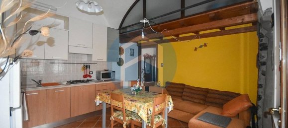 Квартира с 2 комнатами в Эндине Гаяно, Италия № 42233 14