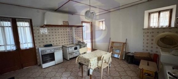 Дом с 13 комнатами в Порденоне, Италия № 284990 5