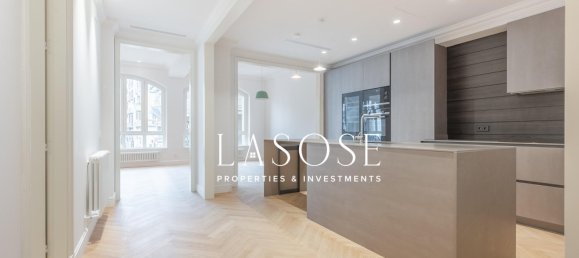 Квартира с 2 спальнями в Старый город, Испания № 33966 2