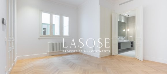 Квартира с 2 спальнями в Старый город, Испания № 33966 33