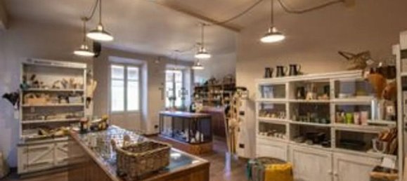 110m² Commercial property in Canelli, Italy No. 277326 2