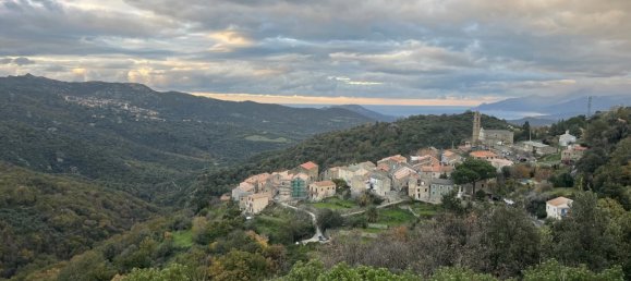 Terrain à Piève, France No. 47020 2