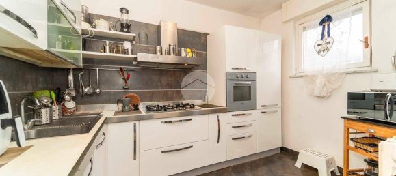 3 bedrooms Apartment in Rivoli, Italy No. 49853 16