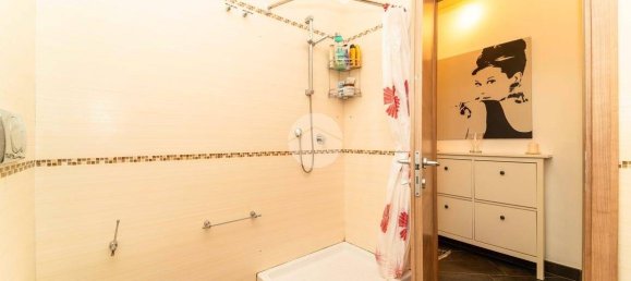 3 bedrooms Apartment in Rivoli, Italy No. 49853 22