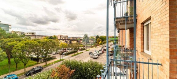 3 bedrooms Apartment in Rivoli, Italy No. 49853 4