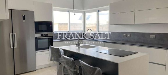 3 bedrooms Bungalow in Saint Paul's Bay, Malta No. 9991 4