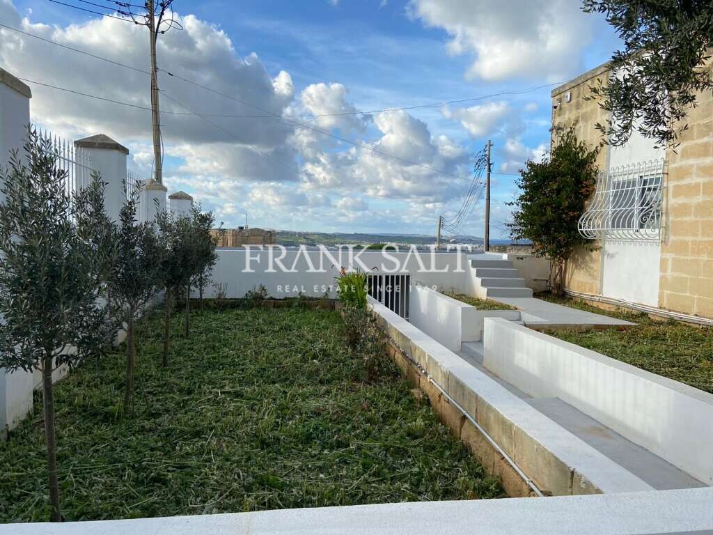 3 bedrooms Bungalow in Saint Paul's Bay, Malta No. 9991