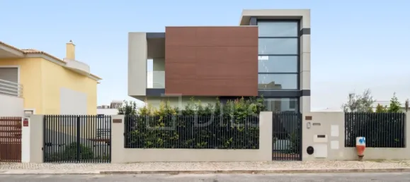 3 bedrooms House in Cascais, Portugal No. 109608 32