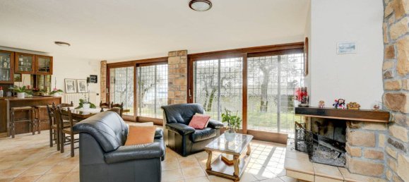 3 Schlafzimmer Villa in Gardone Riviera, Italy, Nr. 8014 18