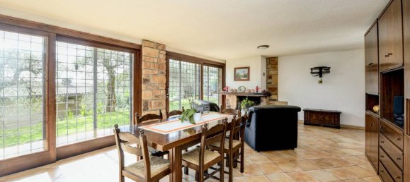 3 Schlafzimmer Villa in Gardone Riviera, Italy, Nr. 8014 16