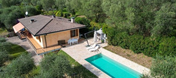 3 Schlafzimmer Villa in Gardone Riviera, Italy, Nr. 8014 36
