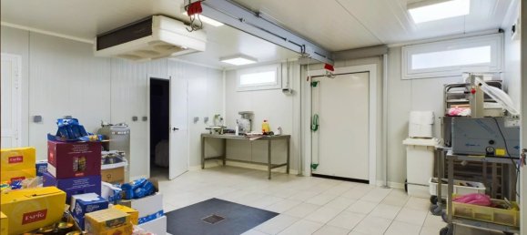 Коммерческая недвижимость 184м² в Ромийи-сюр-Сен, Франция № 229185 9