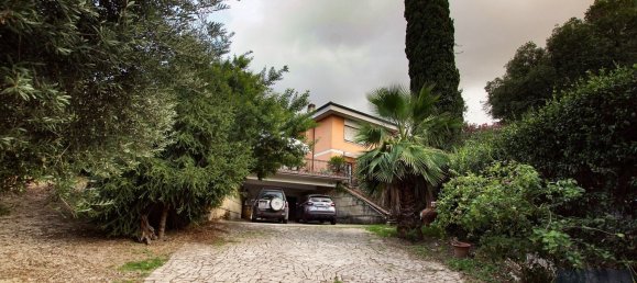 8 bedrooms Villa in Rome, Italy No. 377582 2
