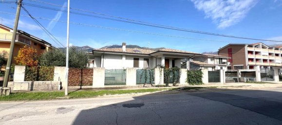 Villa de 3 habitaciónes en Sora, Italy No. 55829 2