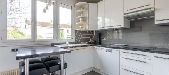 3 chambres Maison à Le Perreux-sur-Marne, France No. 350125 4