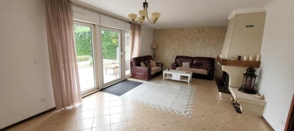 5 bedrooms House in Lassy, France No. 179980 2