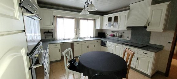 5 bedrooms House in Lassy, France No. 179980 3