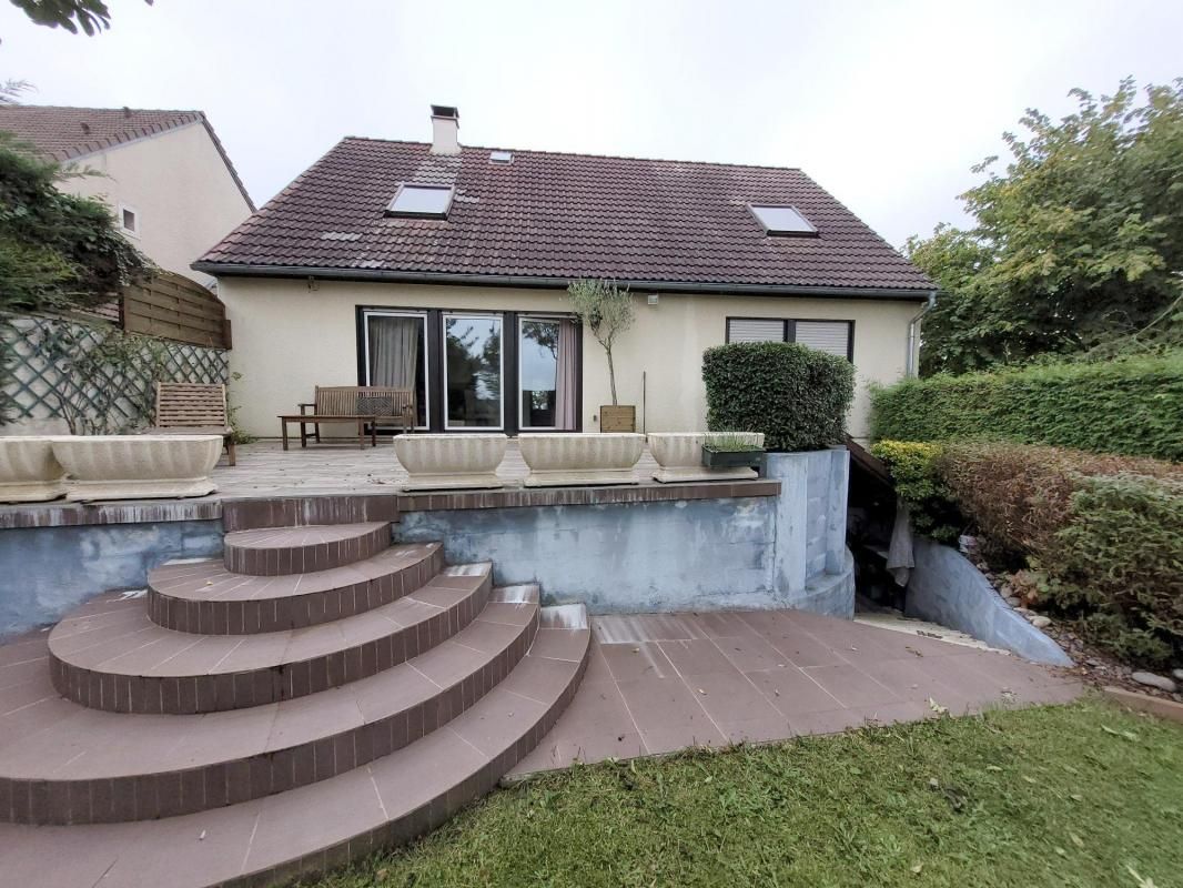 5 bedrooms House in Lassy, France No. 179980