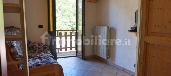 Apartamento de 2 dormitorios en Antey Saint Andre, Italy No. 339996 10