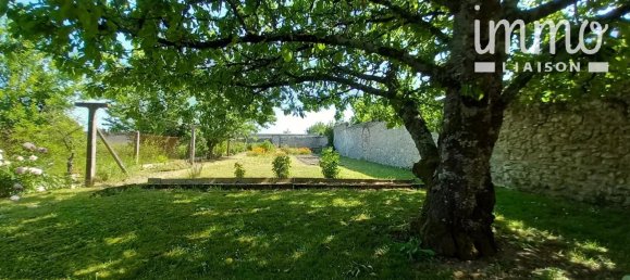 6 bedrooms House in Vineuil, France No. 86375 17