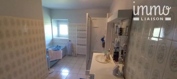 6 bedrooms House in Vineuil, France No. 86375 10