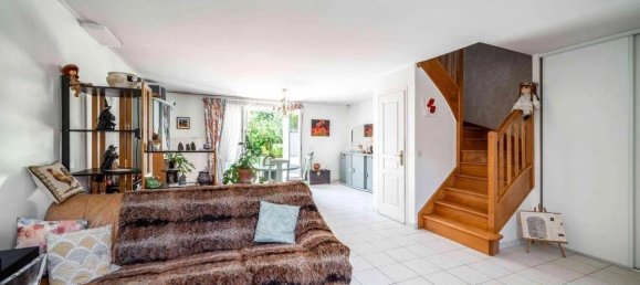 3 bedrooms House in Villejuif, France No. 294862 3