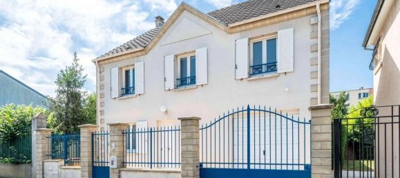 3 bedrooms House in Villejuif, France No. 294862 12