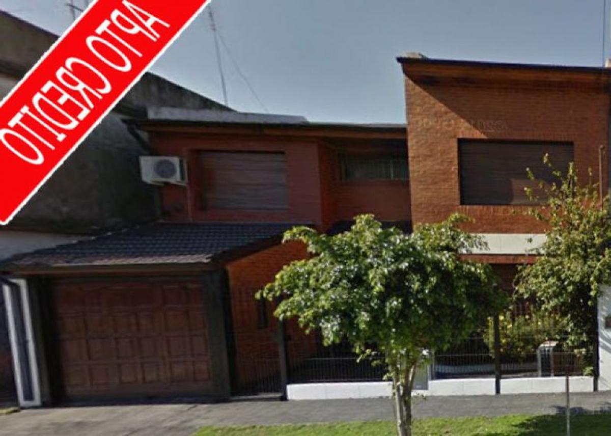 4 chambres Maison à Tres de Febrero, Argentina No. 17352