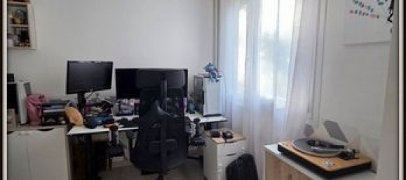 2 chambres Appartement à Livry-Gargan, France No. 363968 8