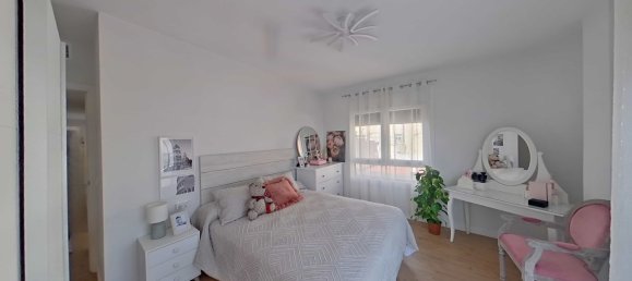 Apartamento de 3 dormitorios en Águilas, Spain No. 181900 9