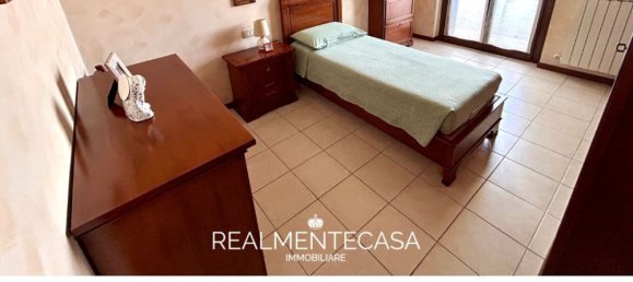 2-salle Appartement à Abbiategrasso, Italy No. 318533 6