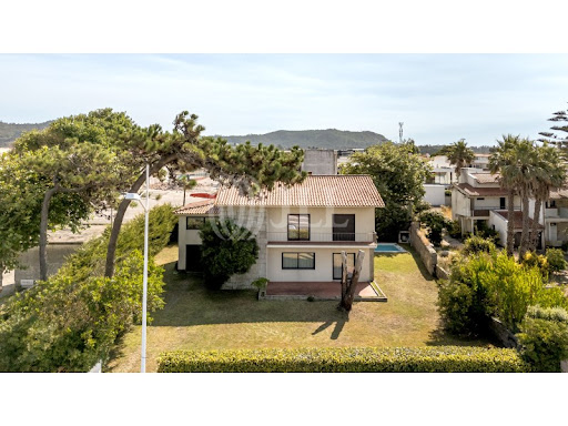 5 bedrooms Villa in Esposende, Portugal No. 228809