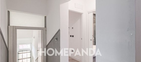 240m² Building in Verona, Italy No. 214052 14