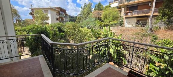 7 غرف نوم شقة في Messina, Italy رقم 354462 13