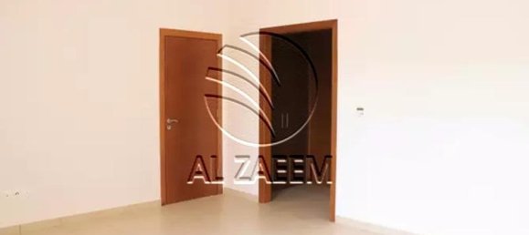 5 bedrooms Villa in Abu Dhabi, UAE No. 29903 11