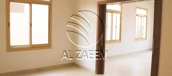 5 bedrooms Villa in Abu Dhabi, UAE No. 29903 6