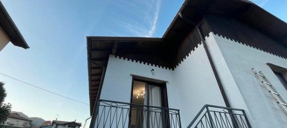 7-salle Villa à Lavena Ponte Tresa, Italy No. 257334 3