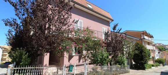 3 bedrooms Apartment in Montegranaro, Italy No. 352266 25