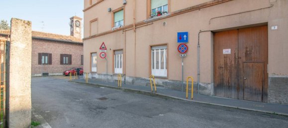 Apartamento de 1 dormitorio en Sesto San Giovanni, Italy No. 215656 3