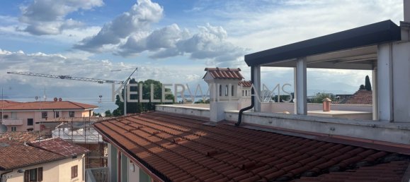 4-salle Penthouse à Desenzano del Garda, Italy No. 298296 4