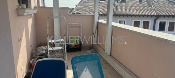 4-salle Penthouse à Desenzano del Garda, Italy No. 298296 7