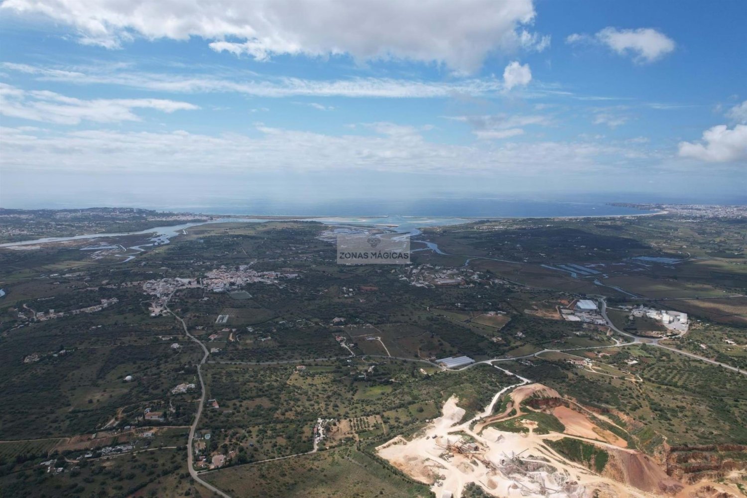 Terreno em Mexilhoeira Grande, Portugal N.º 207066