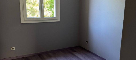 Apartamento de 2 dormitorios en Villemoisson-sur-Orge, France No. 327801 6