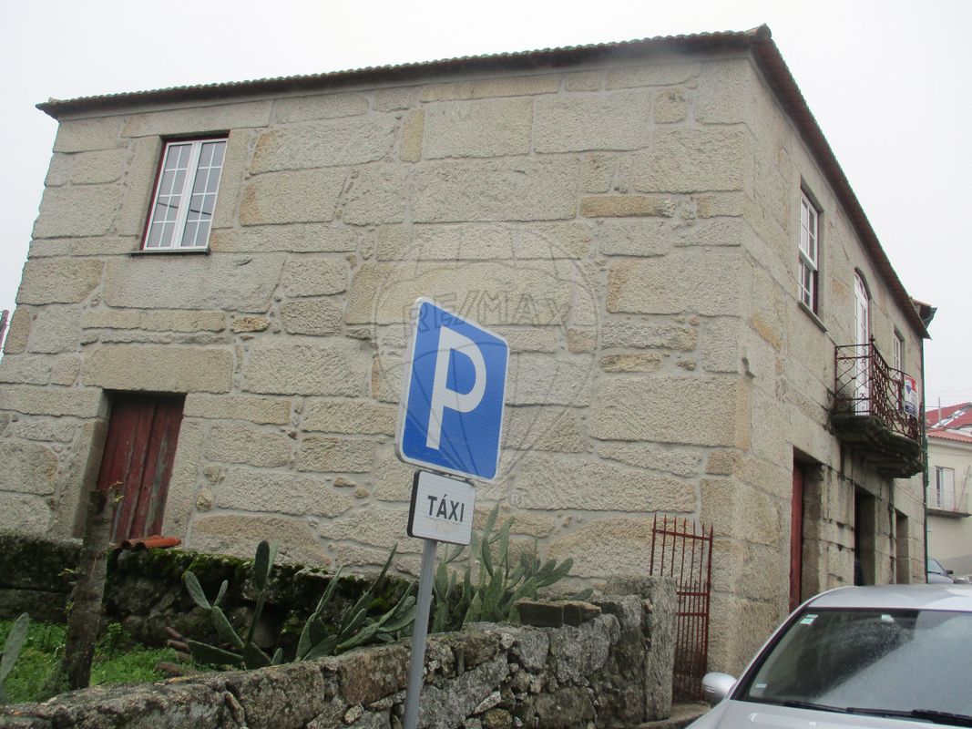 3 bedrooms House in Figueiro da Granja, Portugal No. 185298