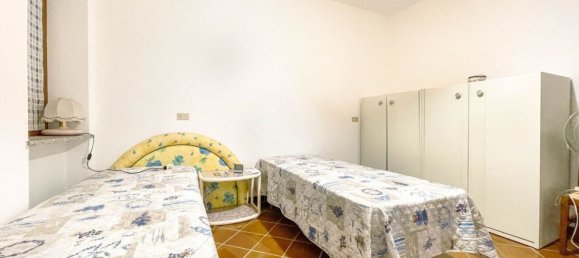 4 bedrooms House in Suno, Italy No. 377466 11