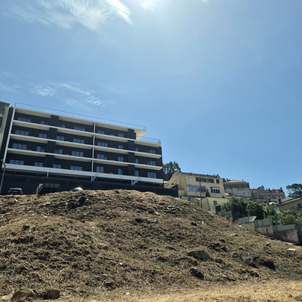 2384m² Land in Odivelas, Portugal No. 117104