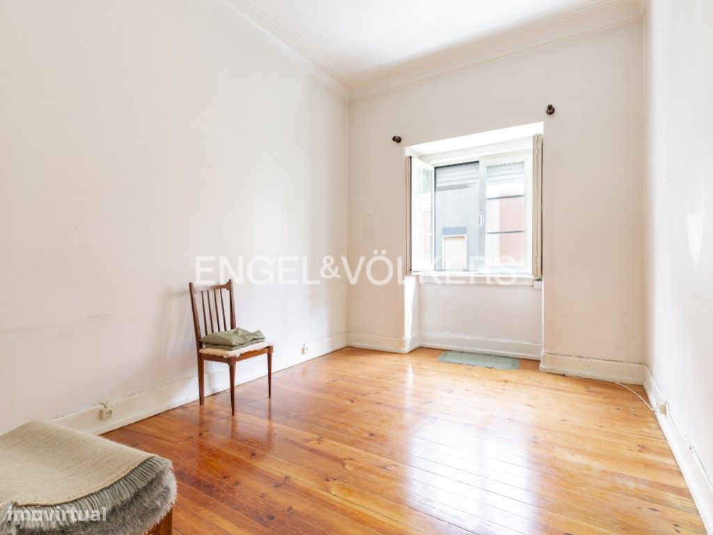 2 bedrooms Apartment in Lisbon, Portugal No. 338757